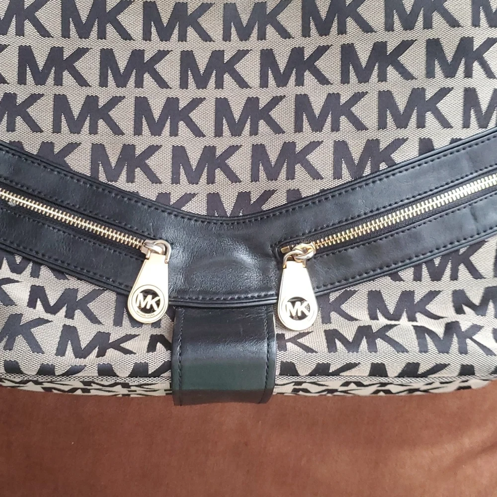 MK MICHAEL KORS PURSE